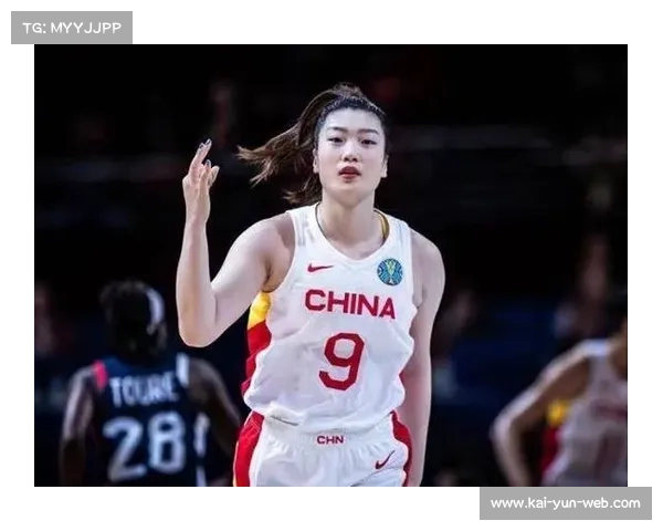 李梦加盟WNBA神秘人携手多恩打造锋线组合开启新征程 李梦加盟WNBA神秘人携手多恩打造锋线组合开启新征程